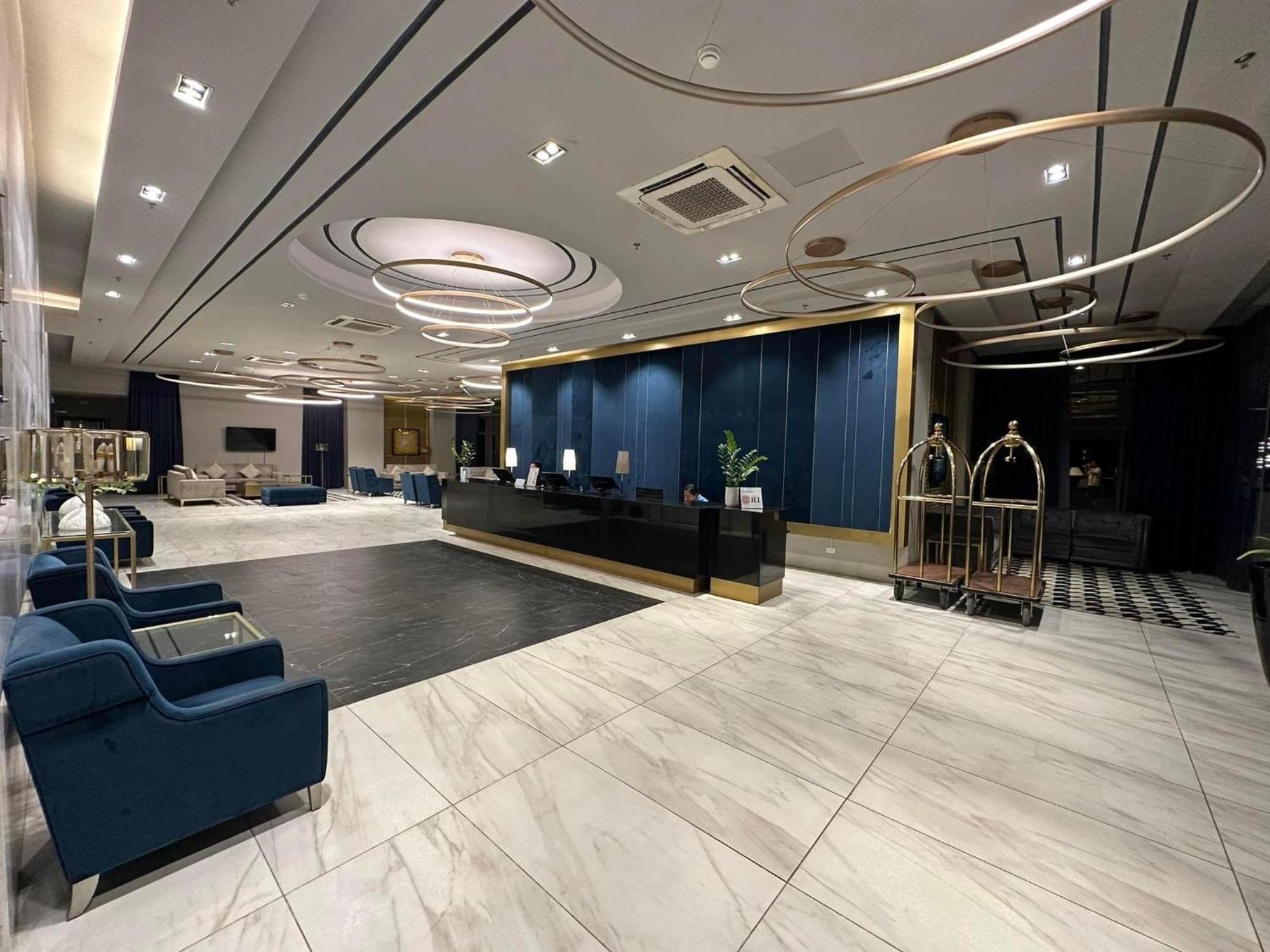 Arlowes At 20F Grand Residences סבו מראה חיצוני תמונה